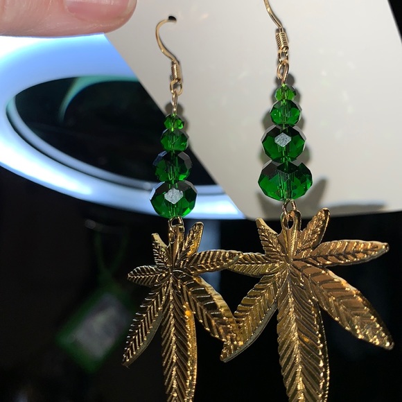 Handcrafted 420 Drop Dangle Earrings with Green Sheer Faceted Glass Beads - Picture 4 of 17